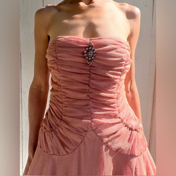 Love Tease Strapless Pleated Corset Gowns Metallic Blush Pink NWT (7) - Picture 1 of 14